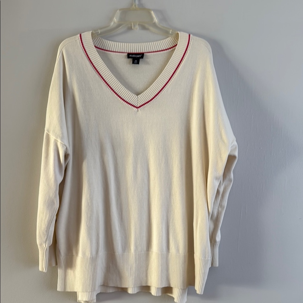 Beautiful sweater with hearts on the elbows, size 2X